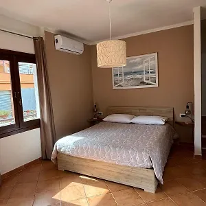 https://mare-fuori.in-sardinia.net